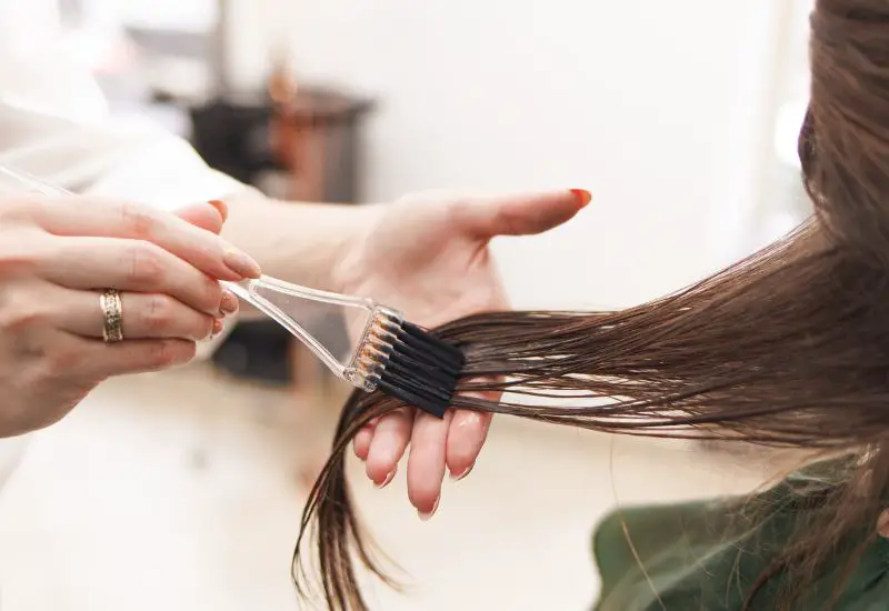 Applying Keratin Hair treatment